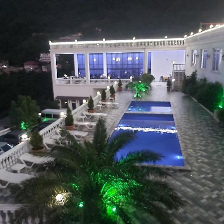 Hotel Zura Palace Kvariati Exterior photo