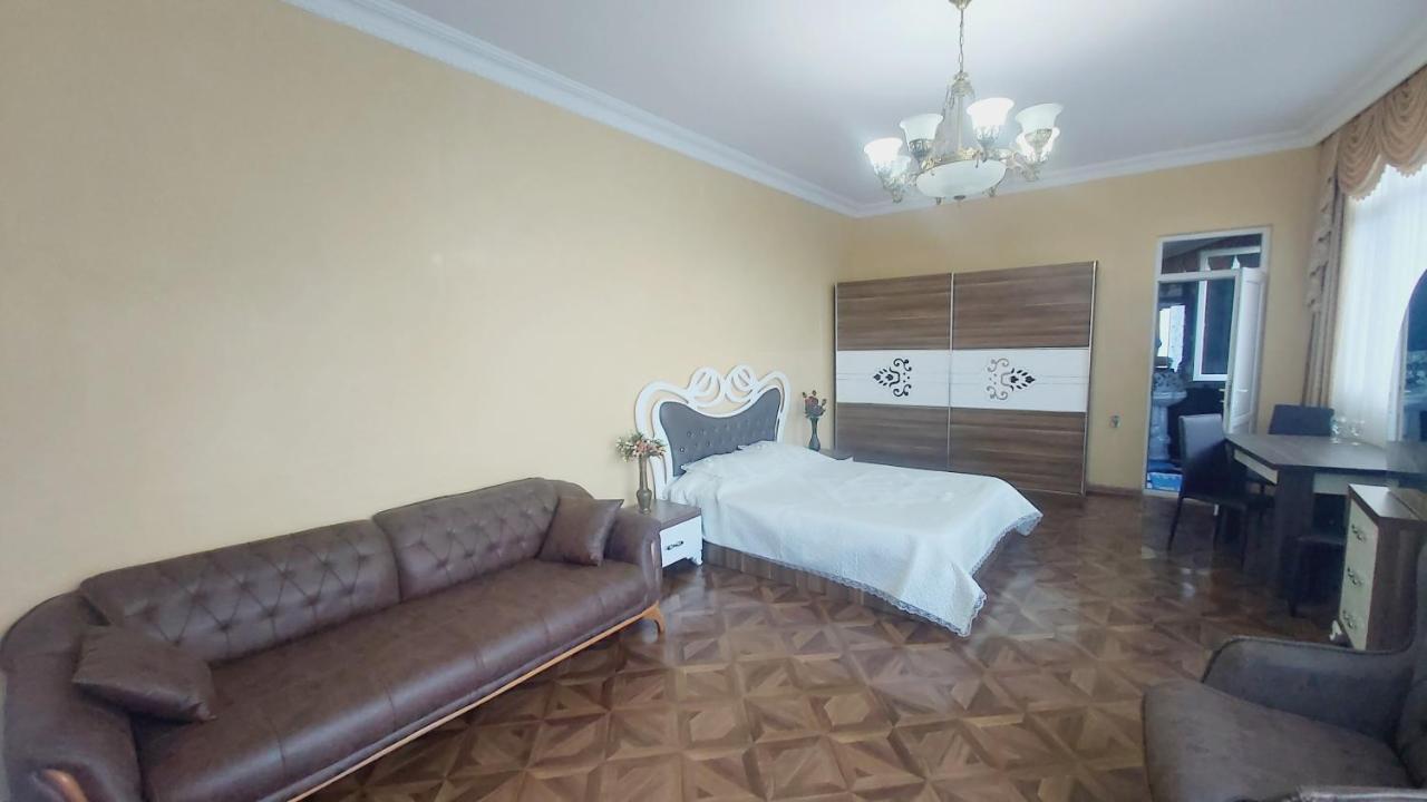 Hotel Zura Palace Kvariati Exterior photo