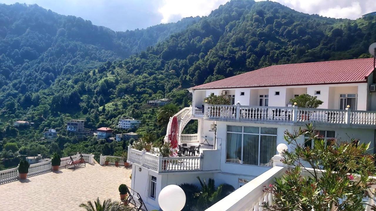Hotel Zura Palace Kvariati Exterior photo