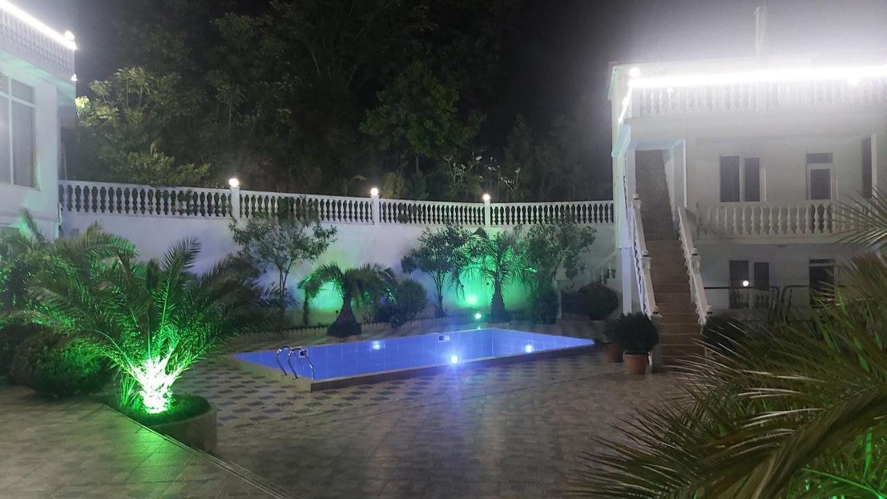 Hotel Zura Palace Kvariati Exterior photo
