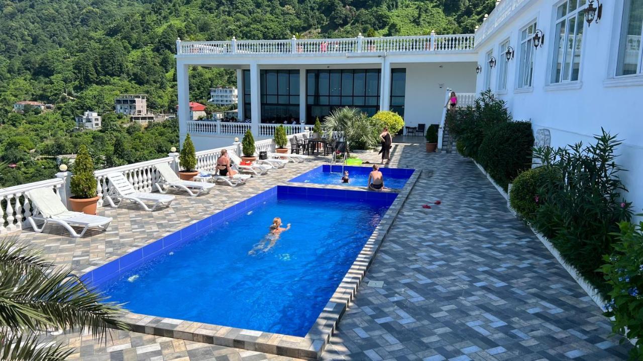 Hotel Zura Palace Kvariati Exterior photo